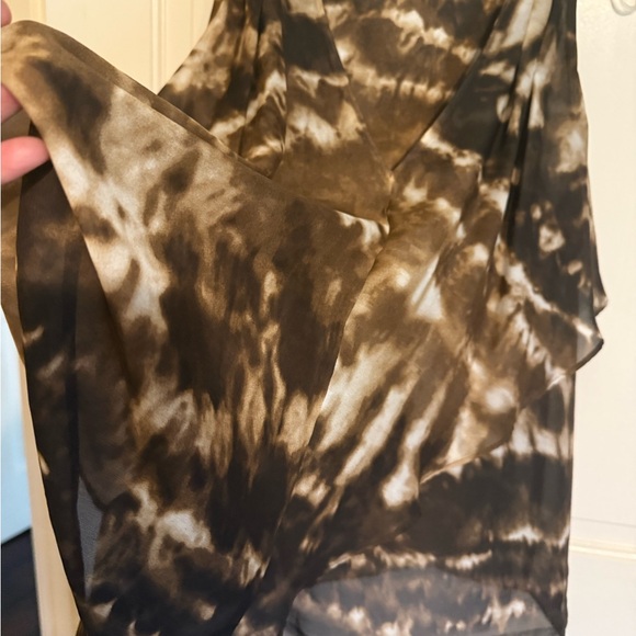 Women's Tie-Dye Sleeveless Top - Picture 4 of 4